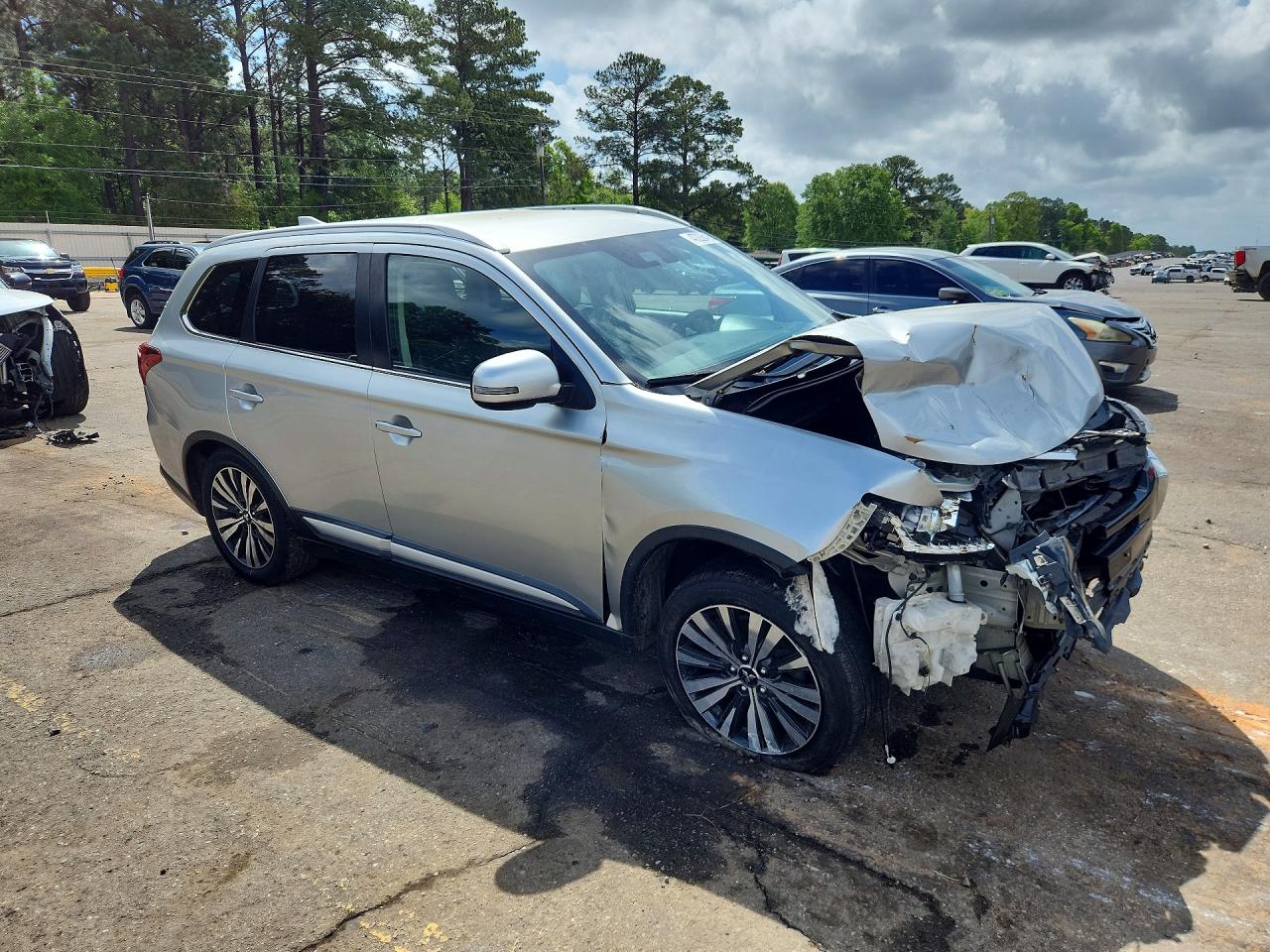 2020 MITSUBISHI OUTLANDER SE