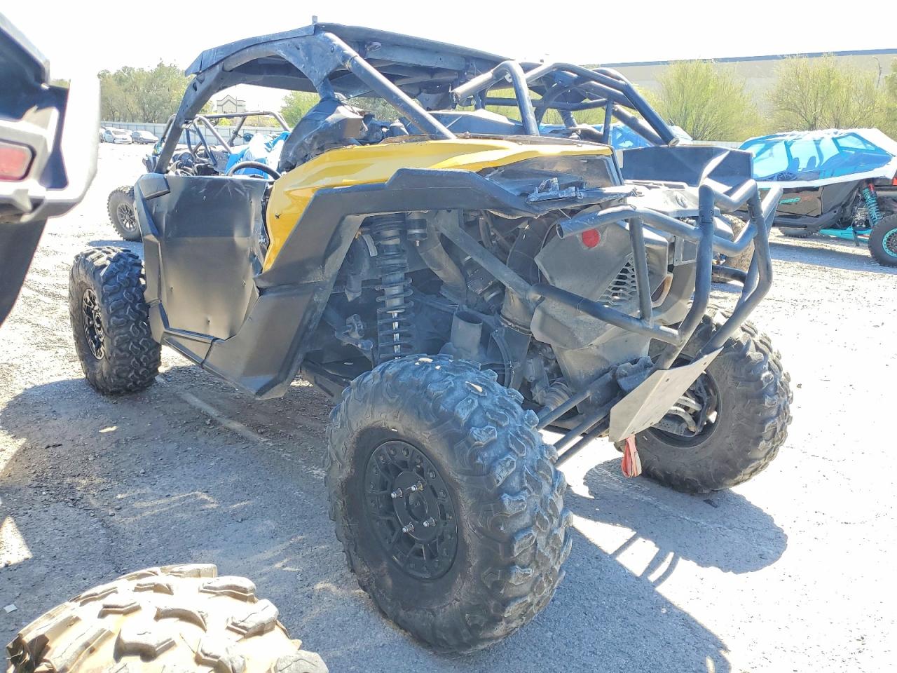 CAN AM 900 CC 2017 — 4
