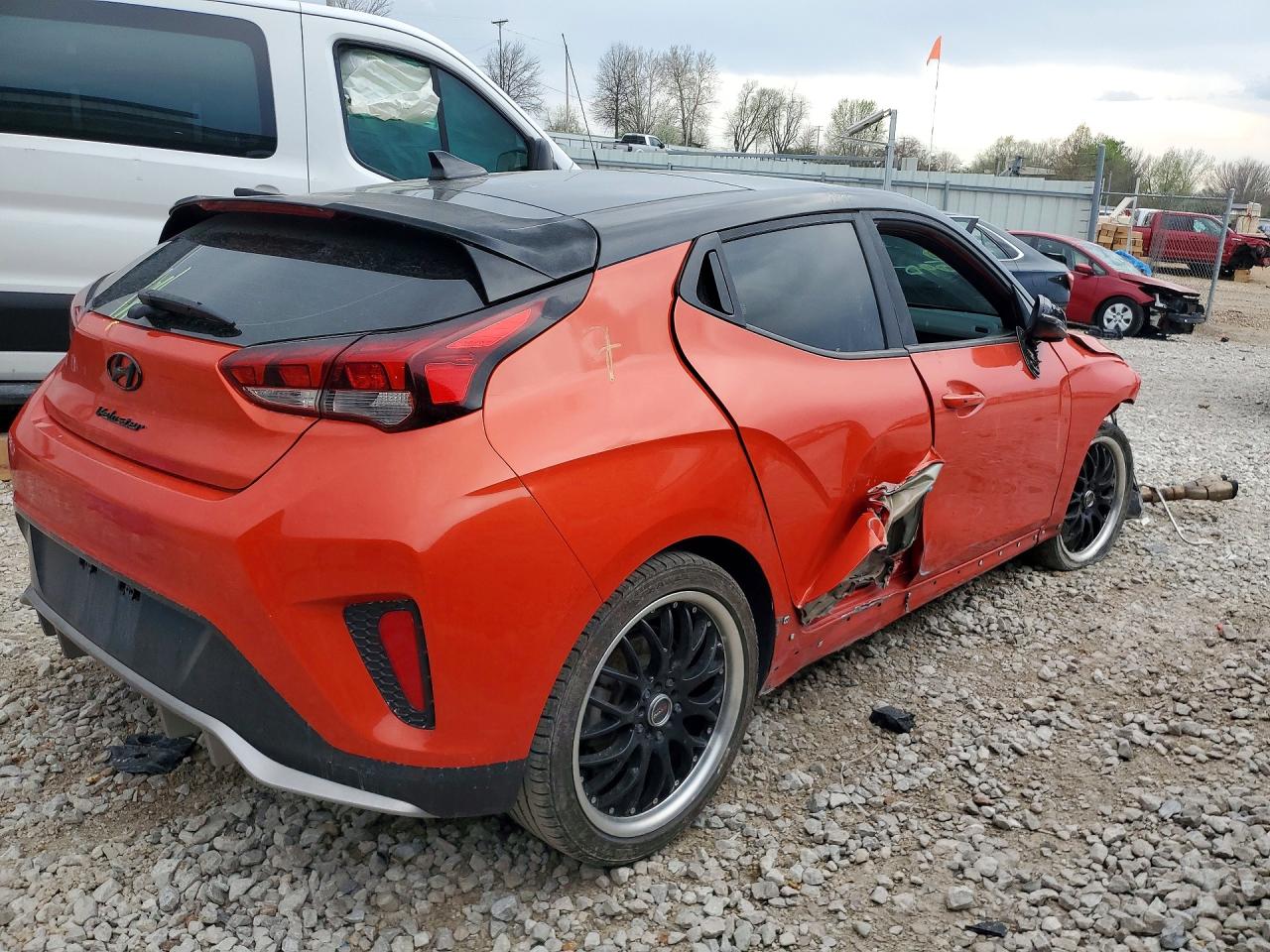HYUNDAI VELOSTER 2019 — 4