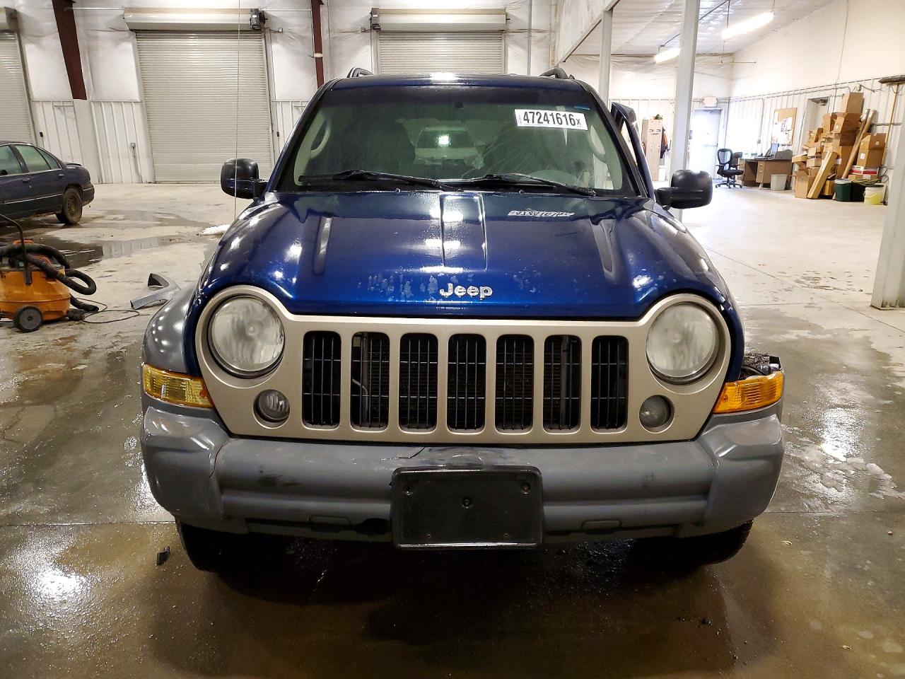 JEEP LIBERTY 2005 — 6