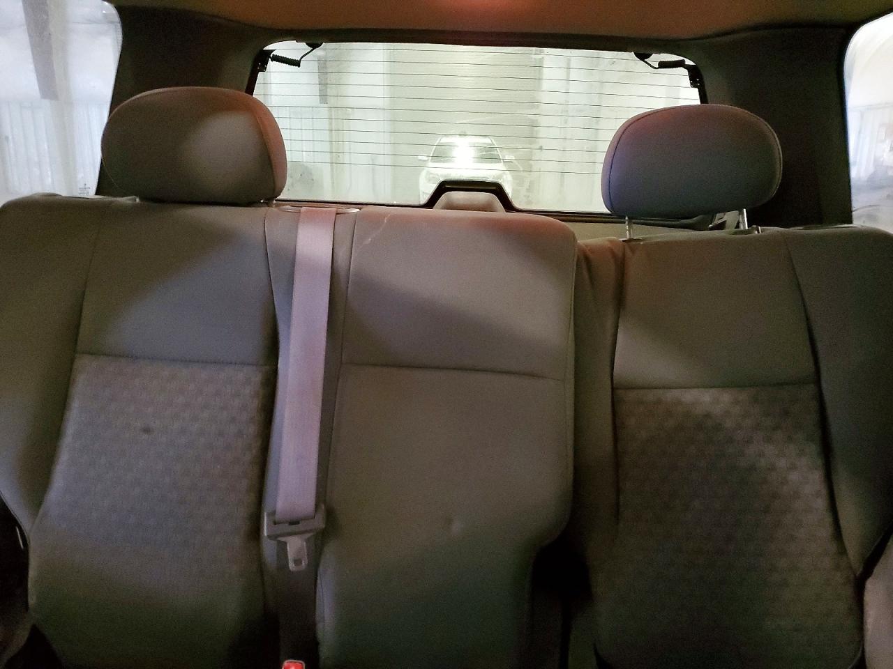 JEEP LIBERTY 2005 — 11