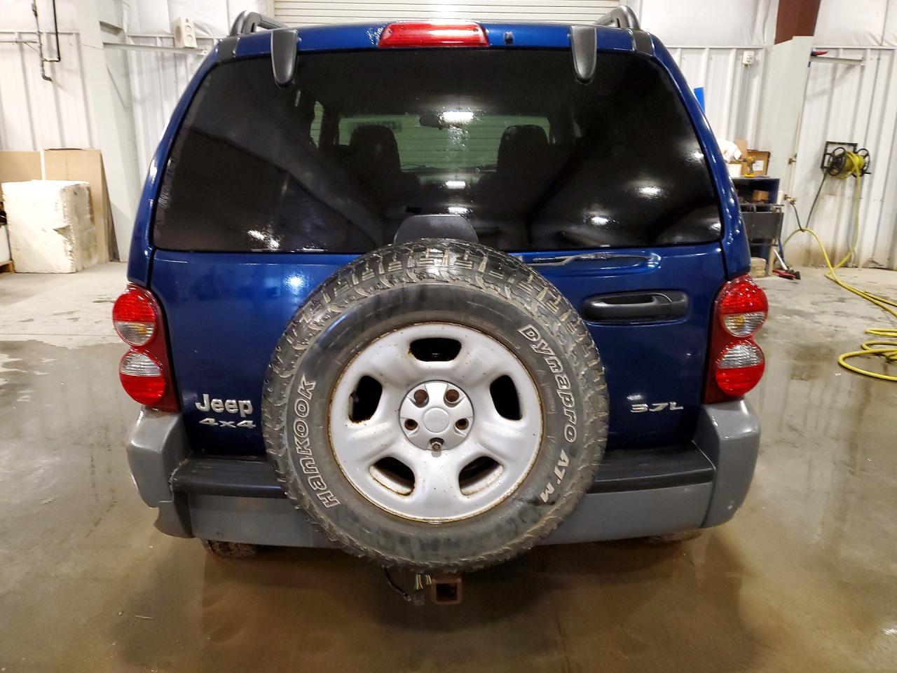 JEEP LIBERTY 2005 — 7