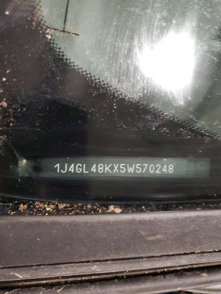 JEEP LIBERTY 2005 — 15