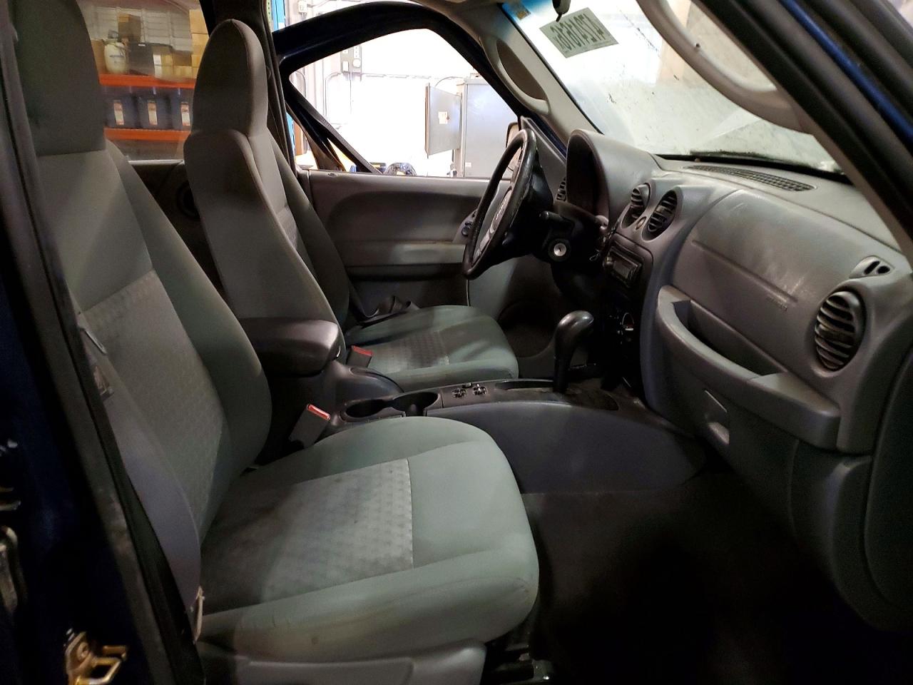 JEEP LIBERTY 2005 — 8