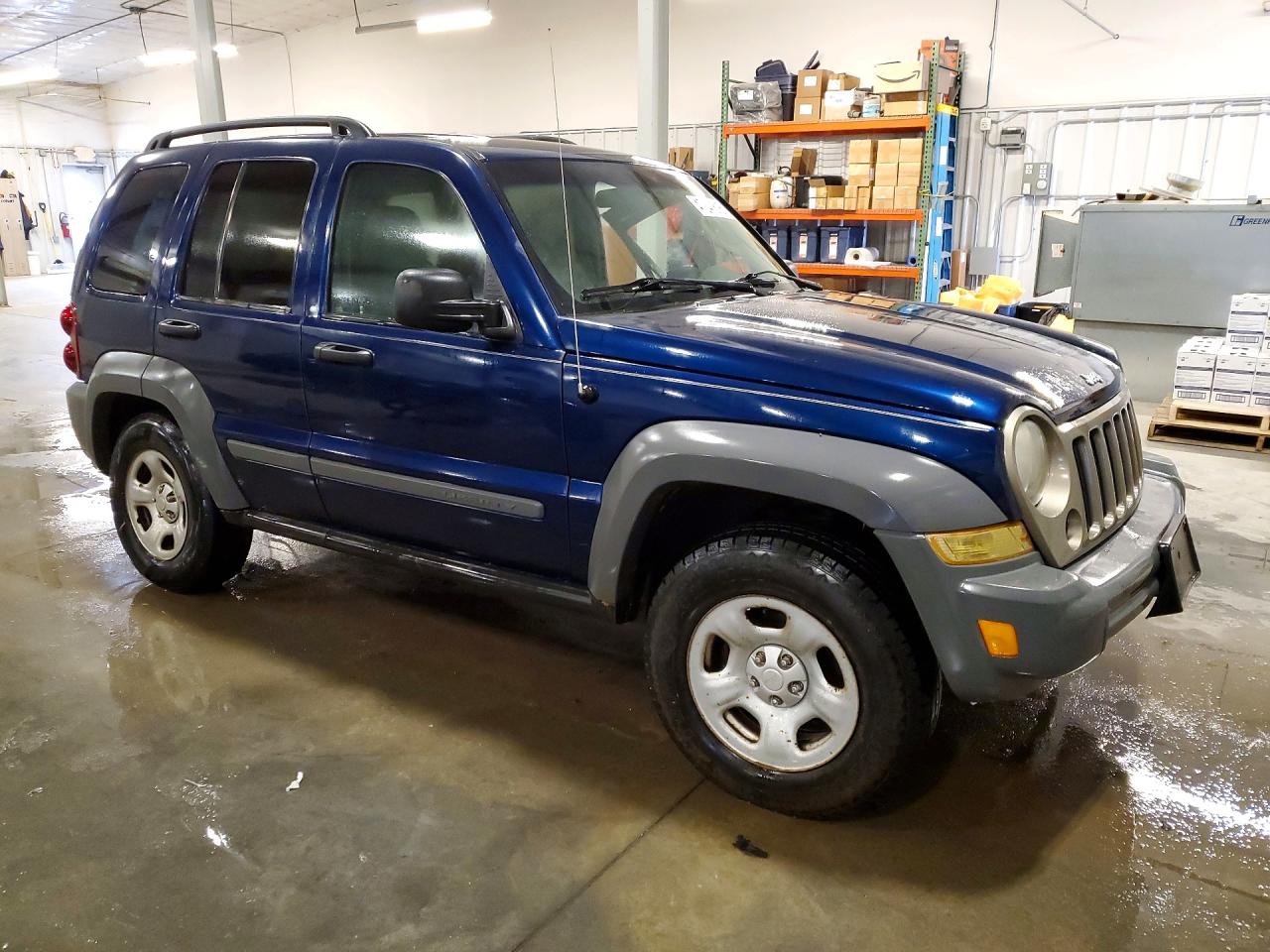 JEEP LIBERTY 2005 — 5