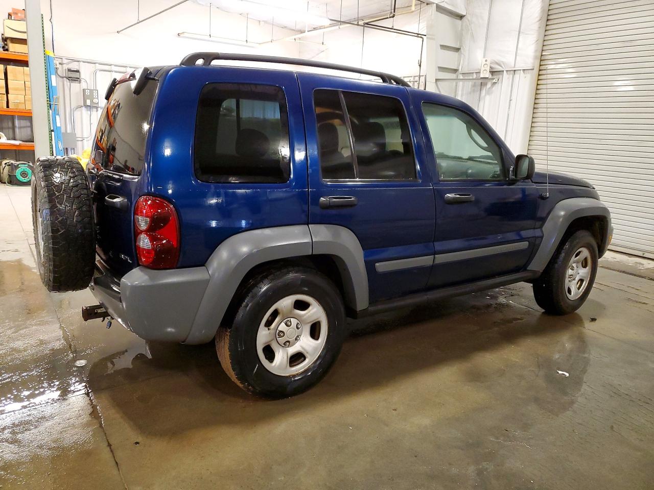 JEEP LIBERTY 2005 — 4