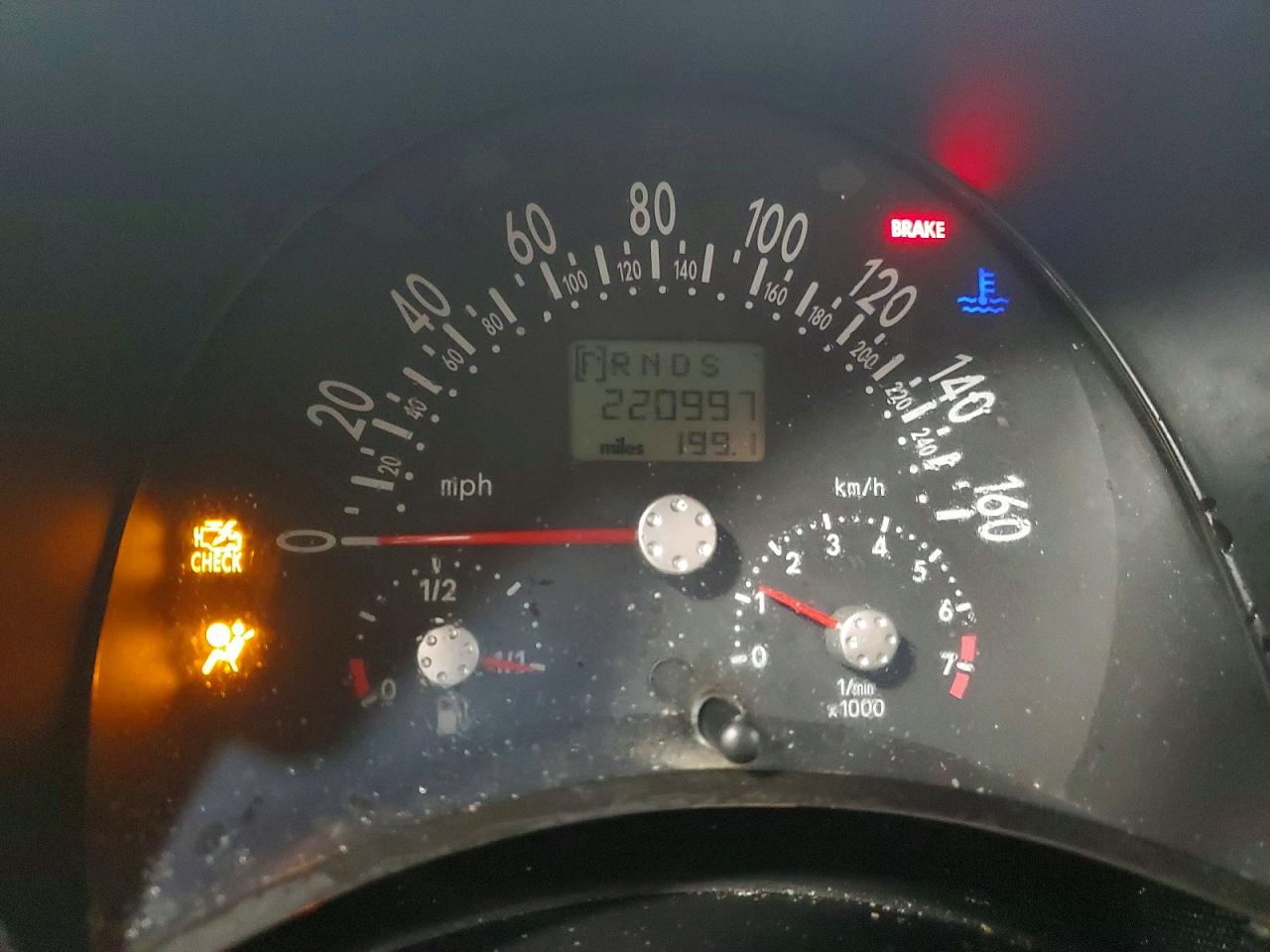 VOLKSWAGEN NEW BEETLE 2003 — 10
