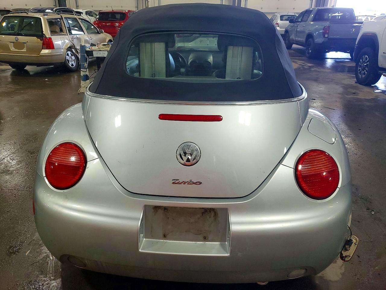 VOLKSWAGEN NEW BEETLE 2003 — 7