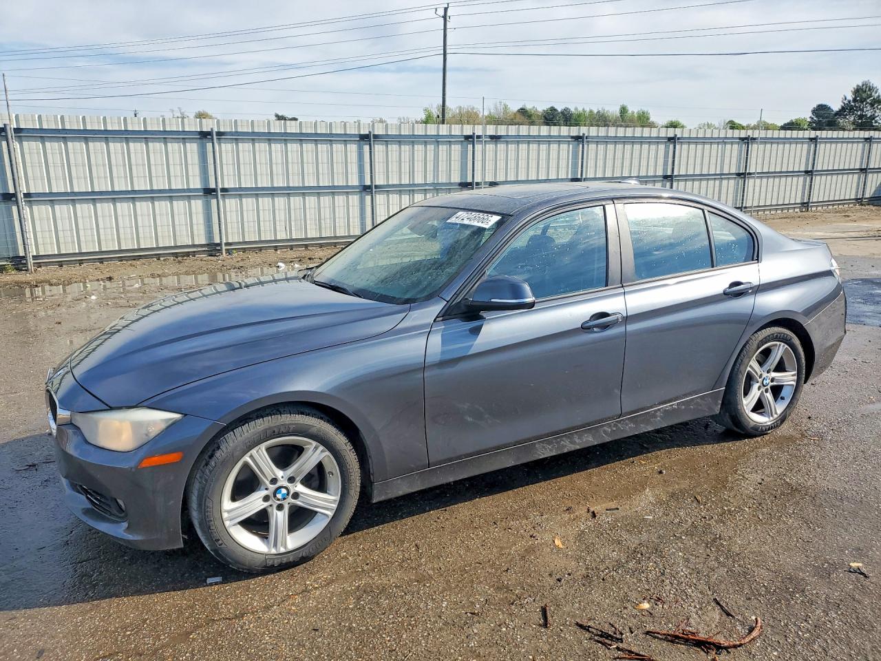 BMW 320 2013 — 2