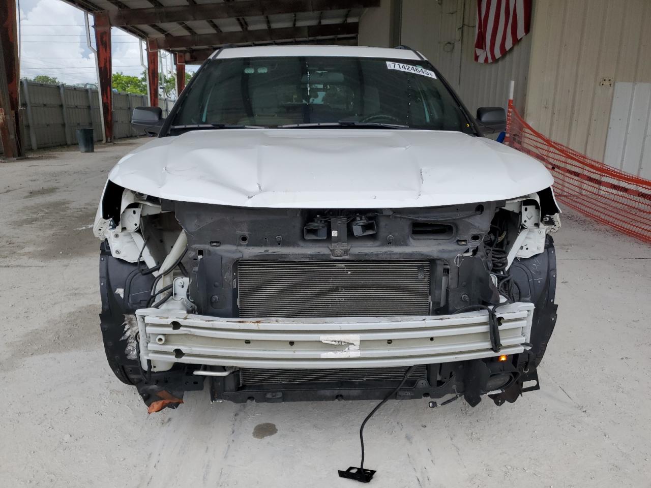 FORD EXPLORER 2018 — 6