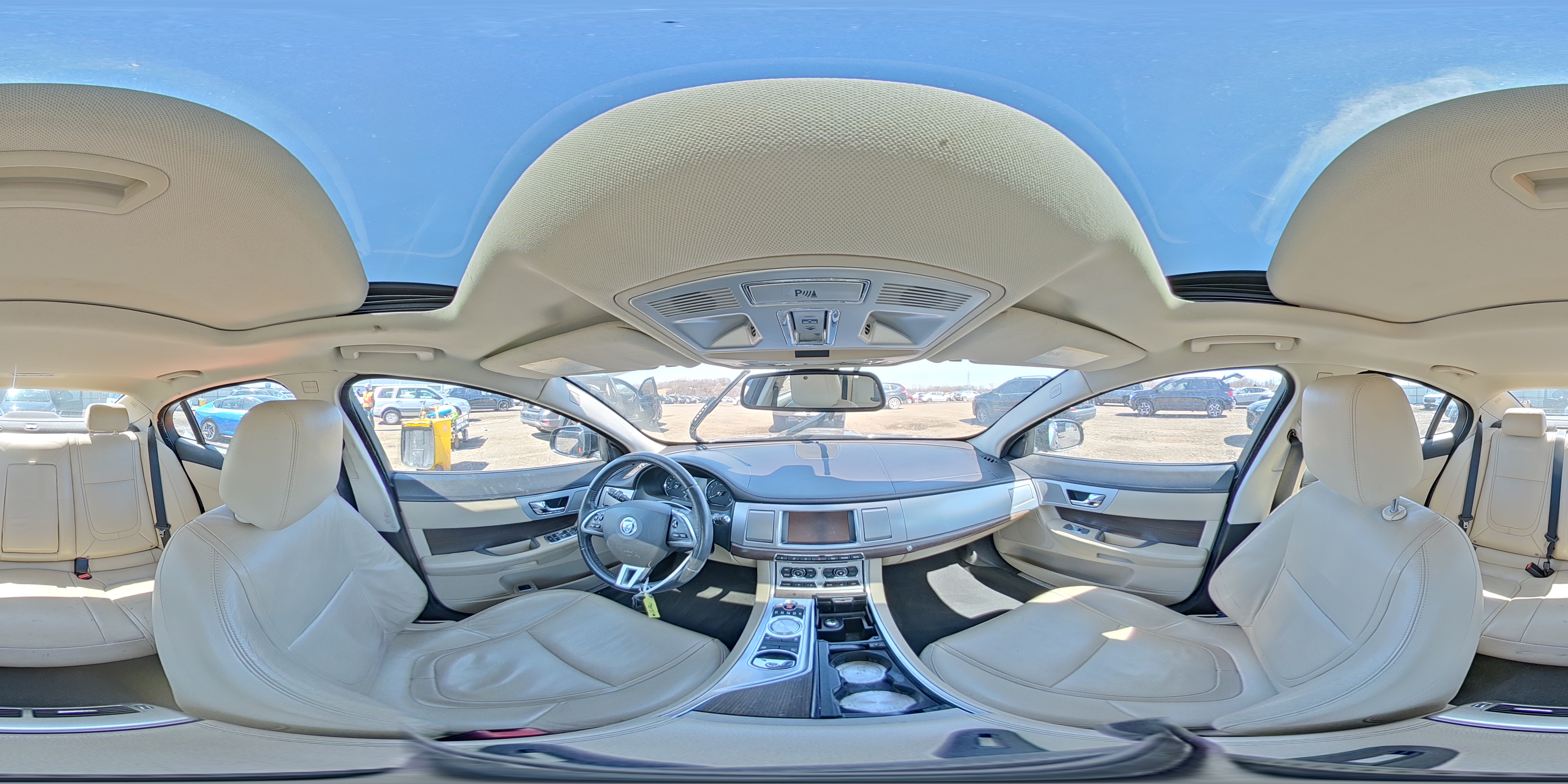 JAGUAR XF 2012 — 15