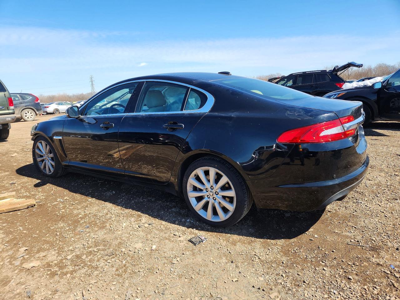 JAGUAR XF 2012 — 3