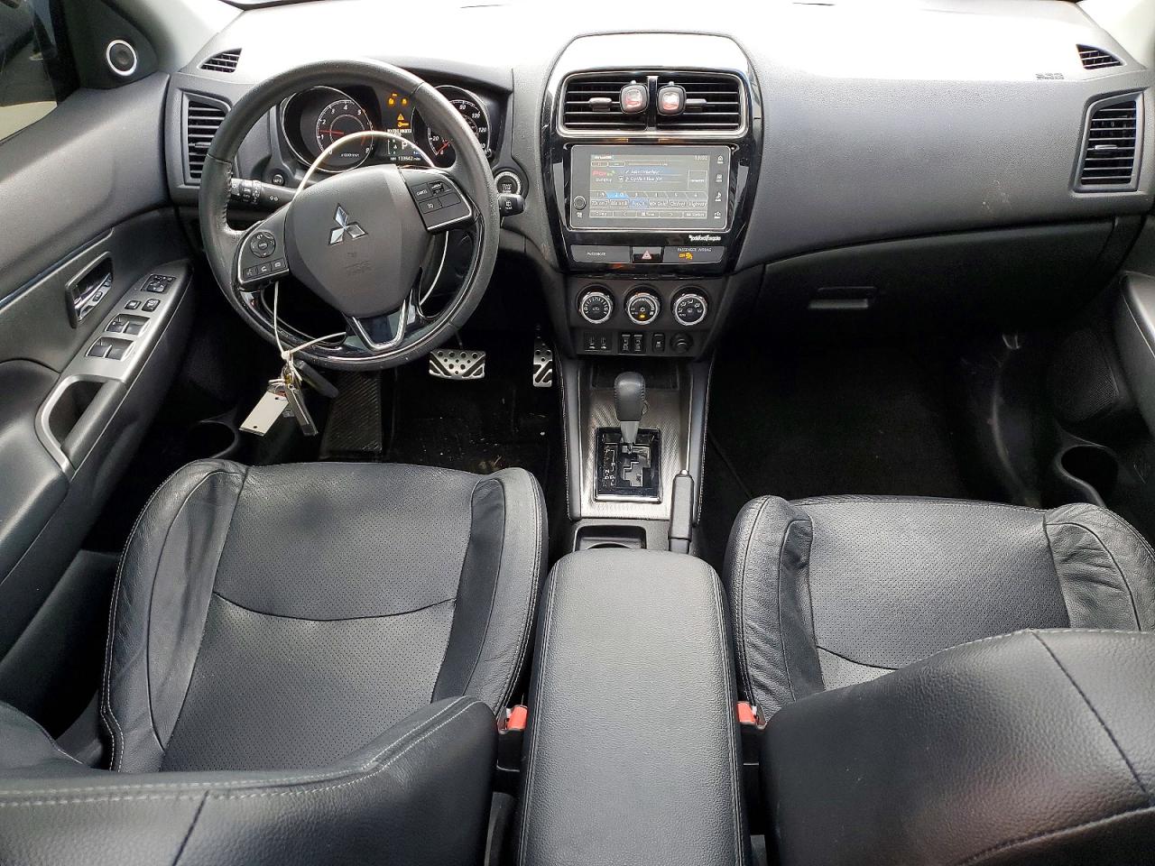 MITSUBISHI OUTLANDER SPORT 2018 — 9