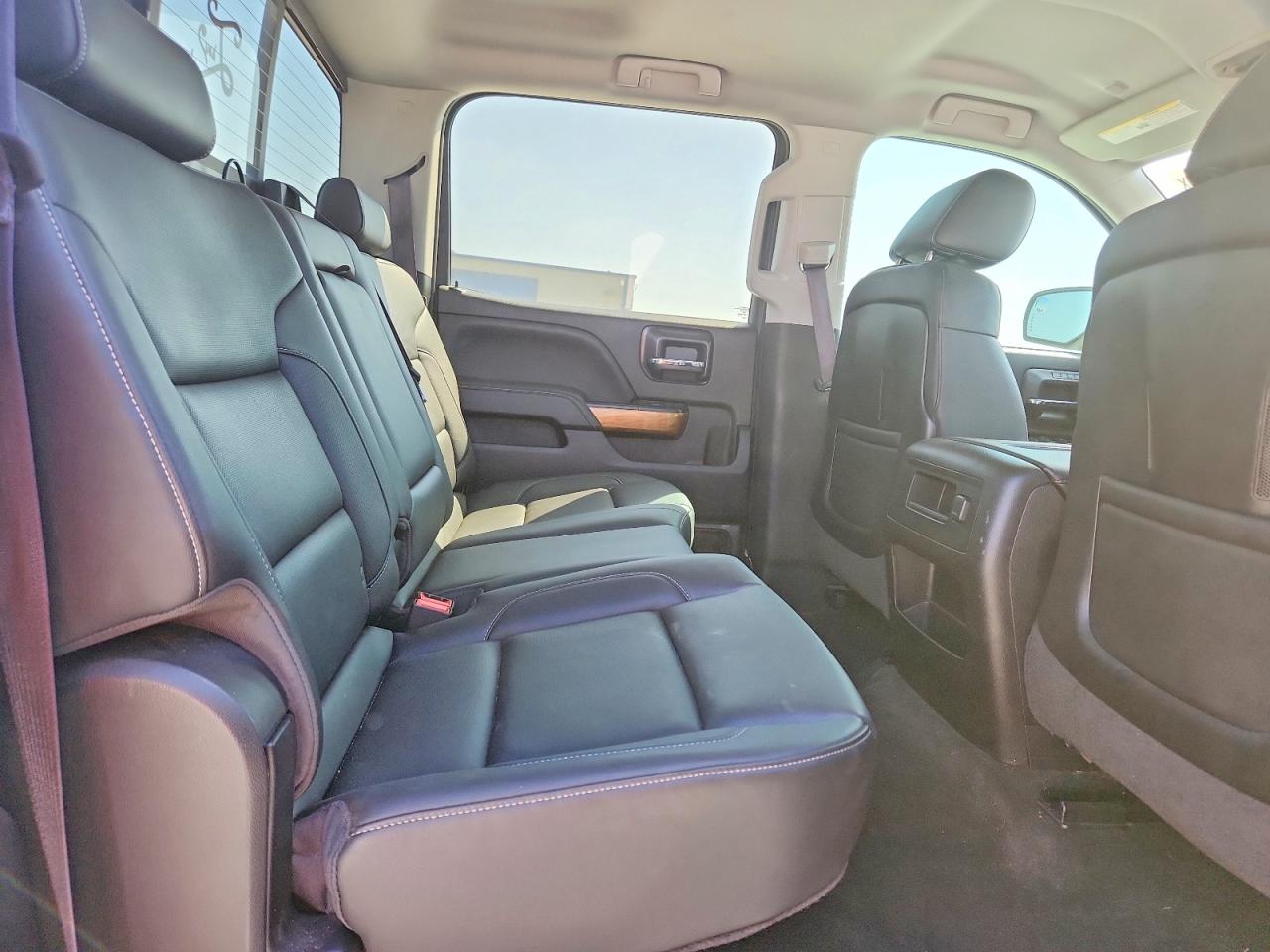 CHEVROLET SILVERADO 2015 — 11