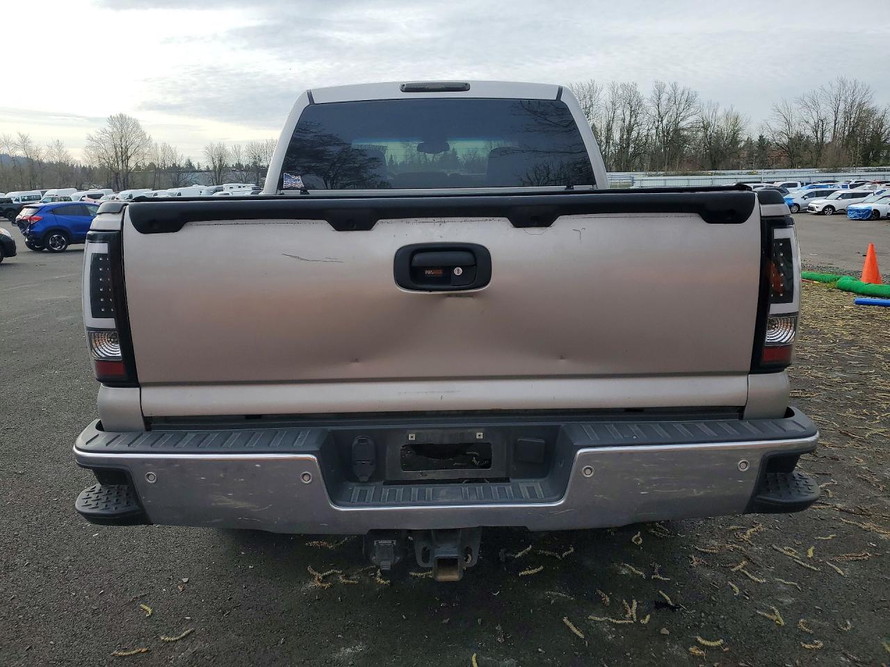 GMC NEW SIERRA 2005 — 6