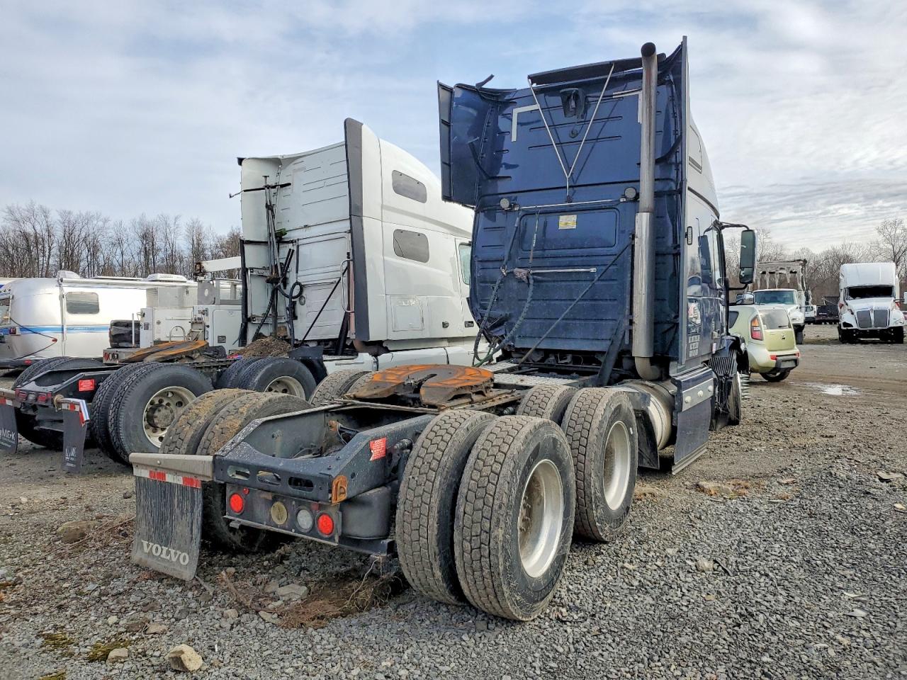 VOLVO VNL 2016 — 5