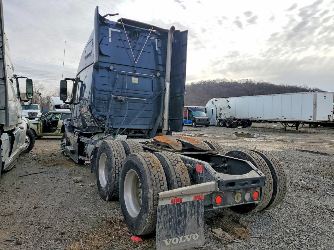 VOLVO VNL 2016 — 4