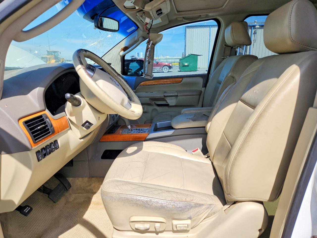 INFINITI QX56 2010 — 8
