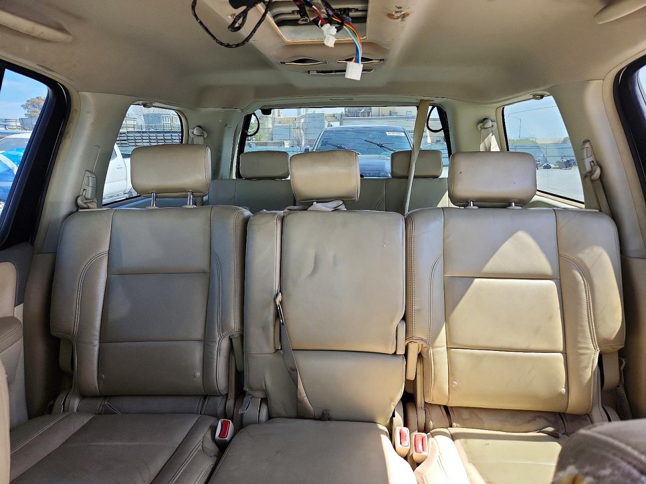 INFINITI QX56 2010 — 11