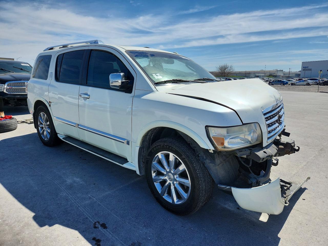 INFINITI QX56 2010 — 5