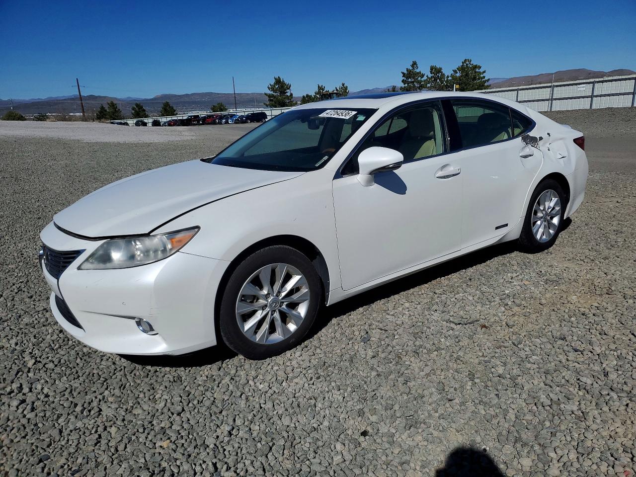 2013 LEXUS ES 300H BASE