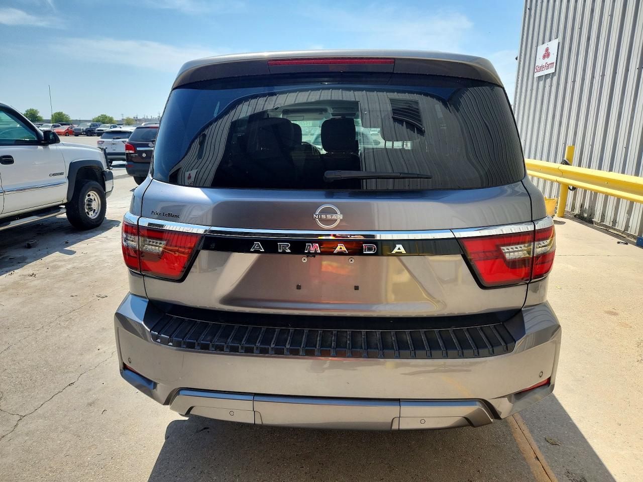 NISSAN ARMADA 2023 — 7