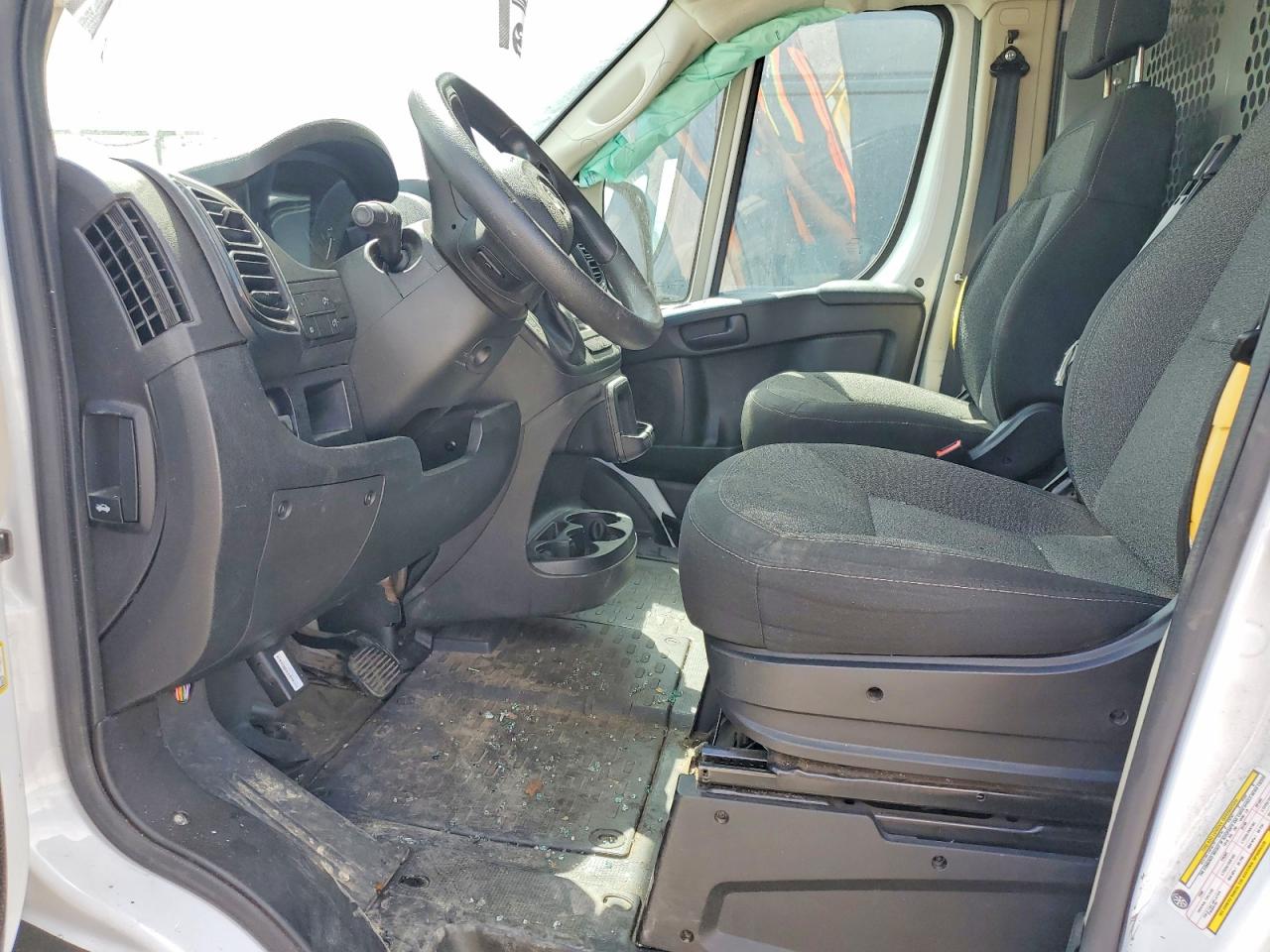 RAM PROMASTER 2500 2022 — 8