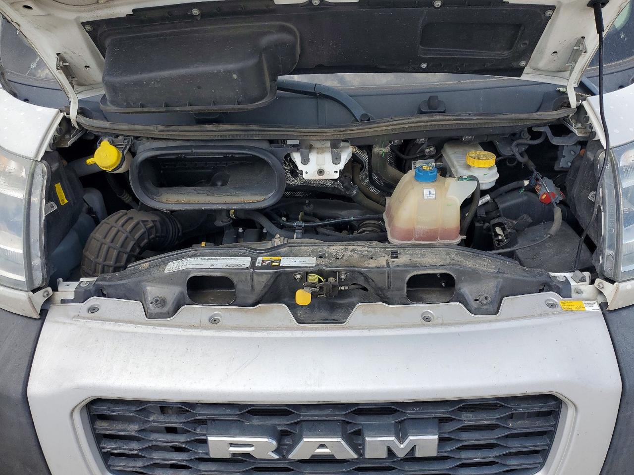 RAM PROMASTER 2500 2022 — 13