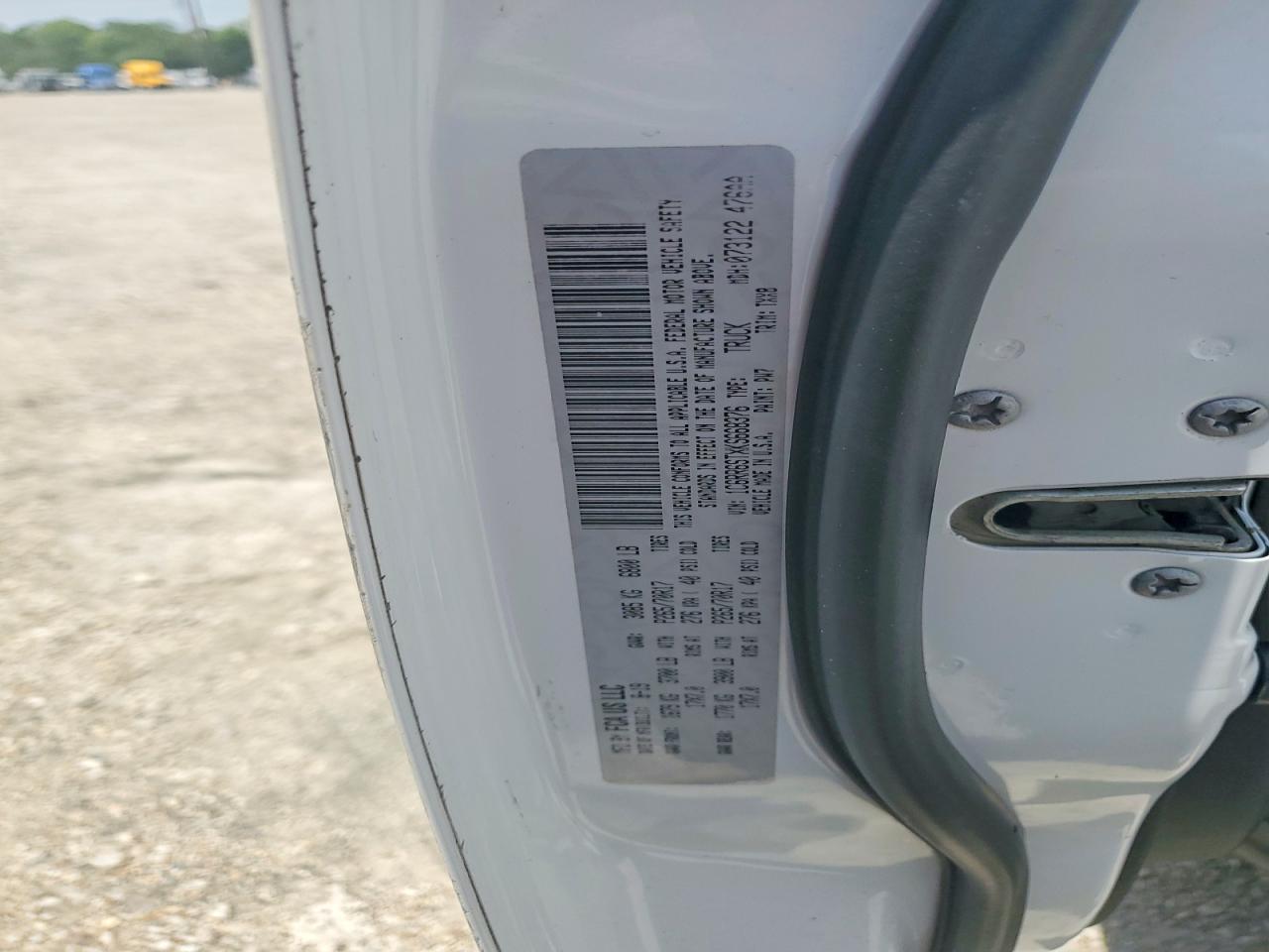 DODGE RAM 1500 2019 — 13