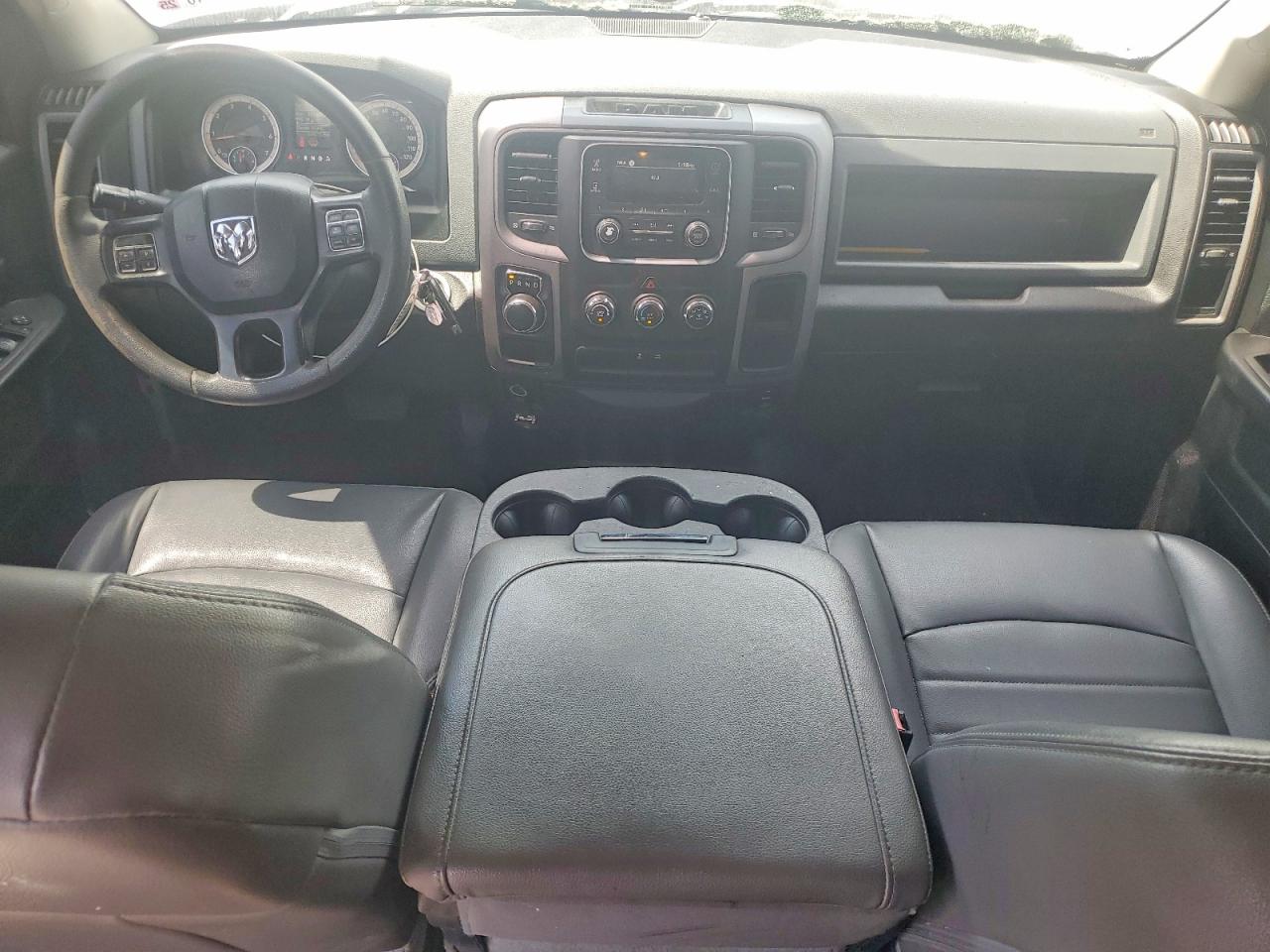 DODGE RAM 1500 2019 — 9