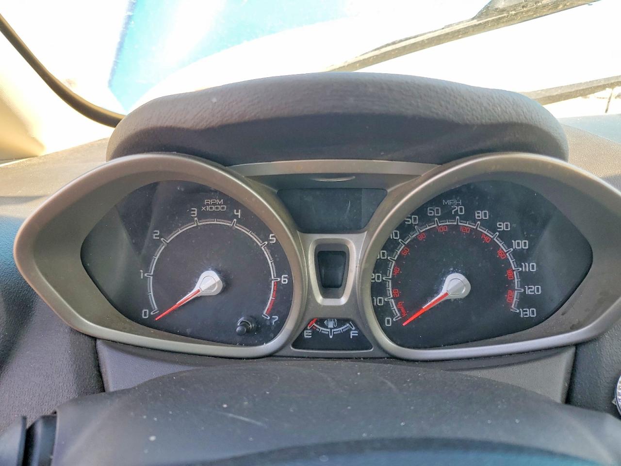 FORD FIESTA 2013 — 10