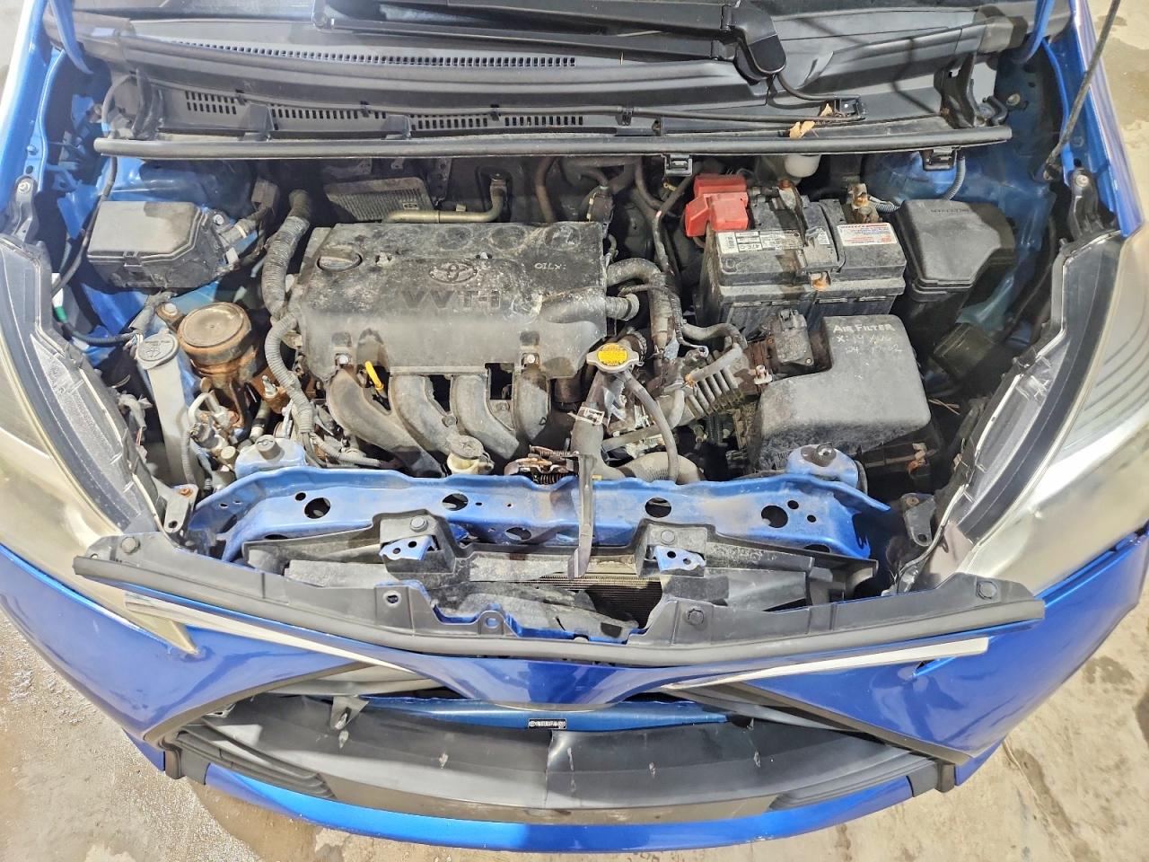 TOYOTA YARIS 2015 — 12