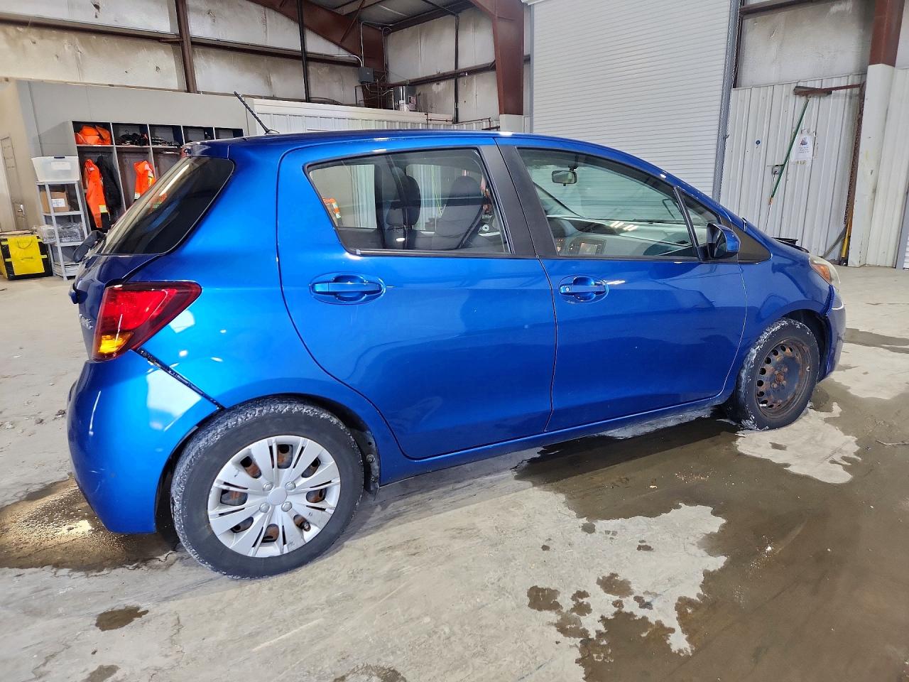 TOYOTA YARIS 2015 — 4