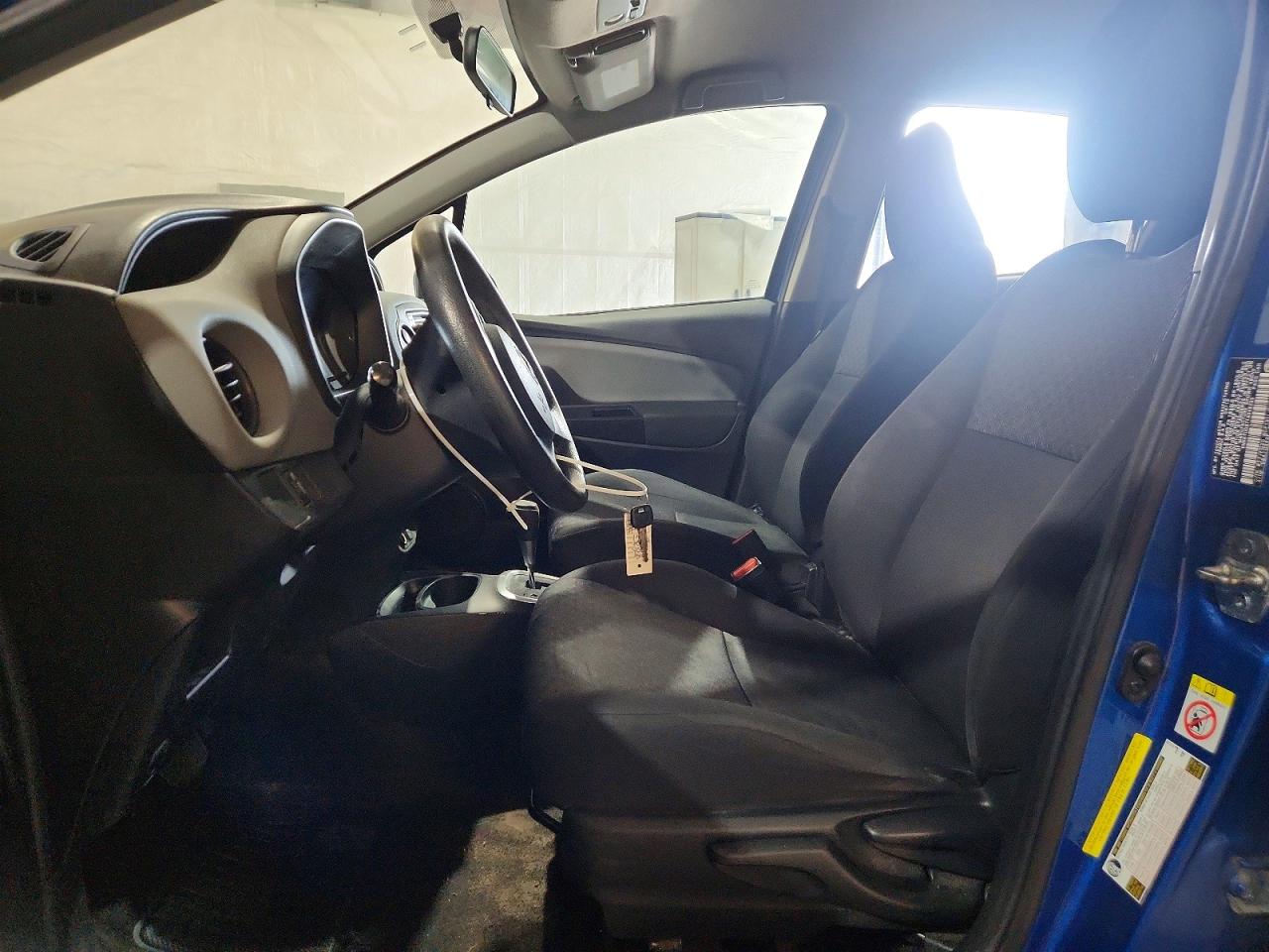 TOYOTA YARIS 2015 — 8