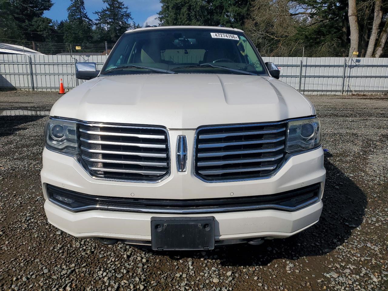 LINCOLN NAVIGATOR 2015 — 6