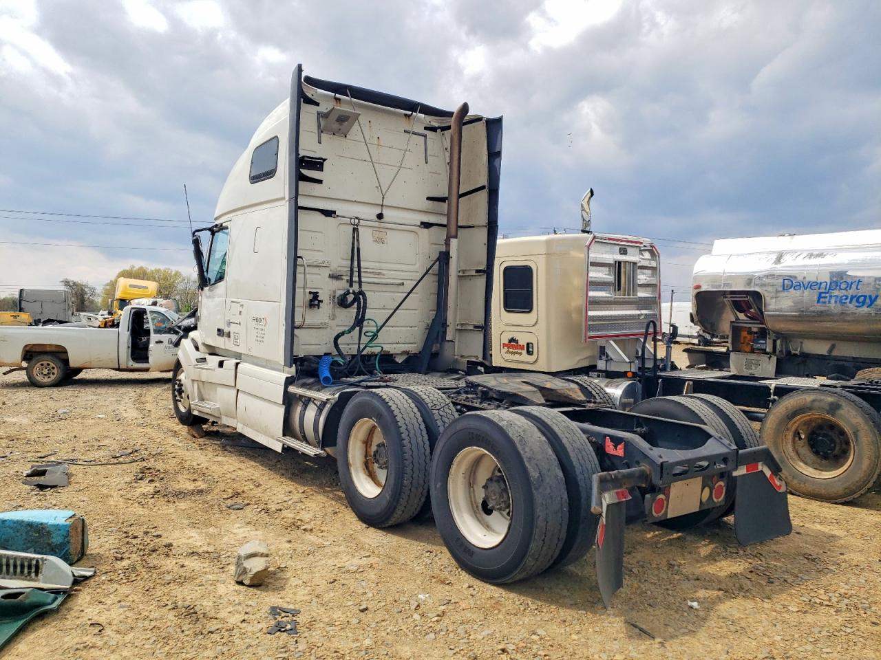 VOLVO VNL 2012 — 4