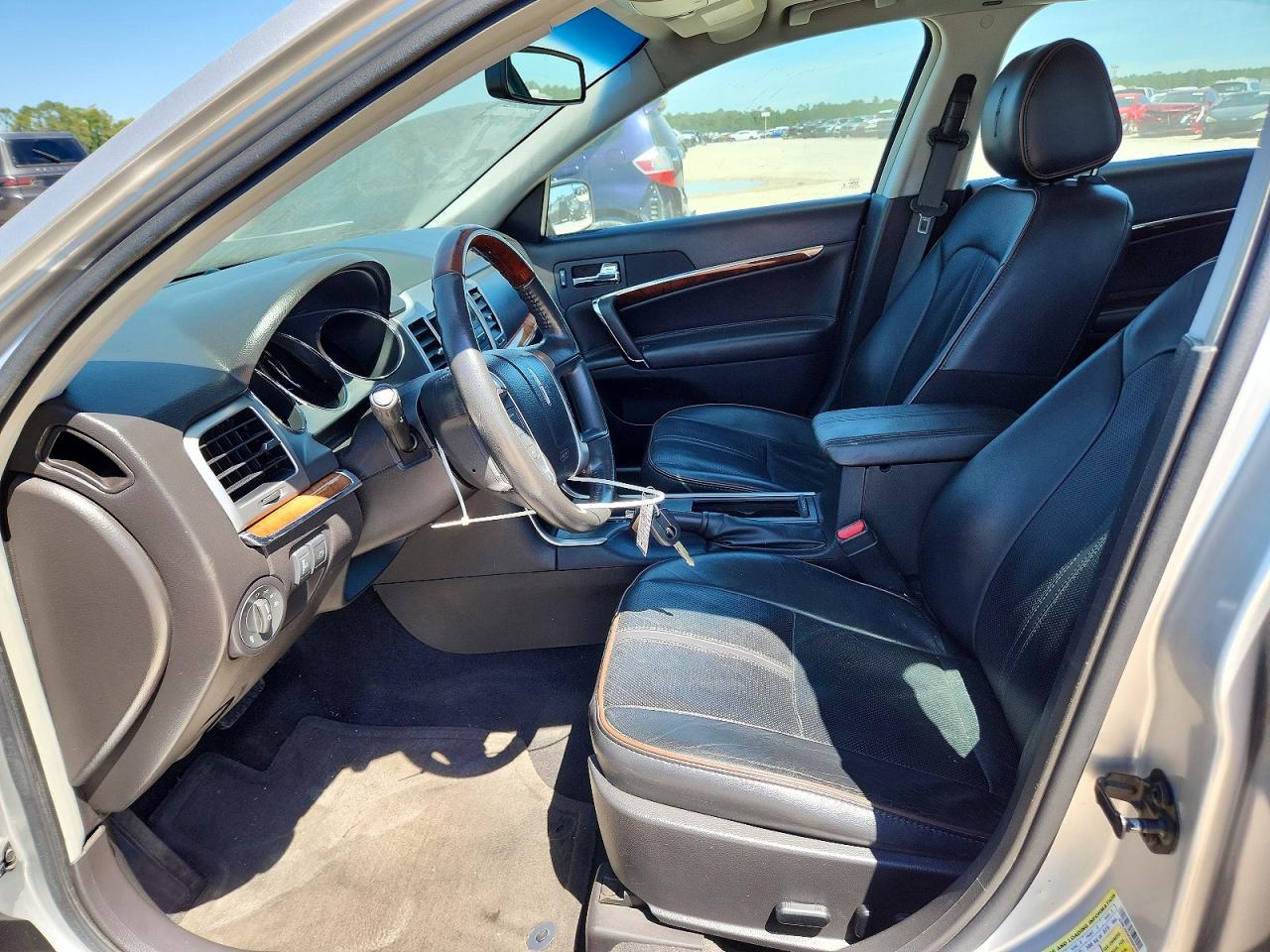 LINCOLN MKZ 2012 — 8