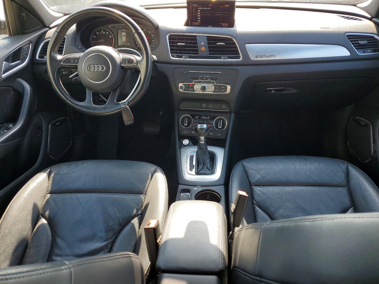 AUDI Q3 2016 — 9