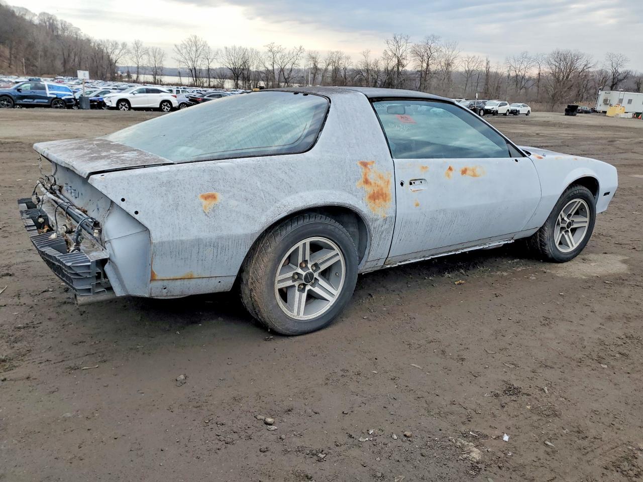 CHEVROLET CAMARO 1988 — 4
