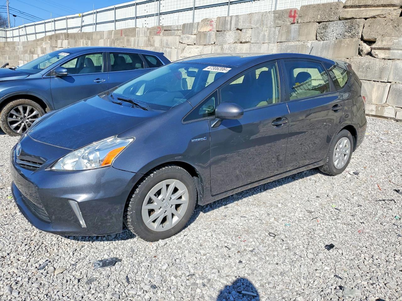 2012 TOYOTA PRIUS V TWO