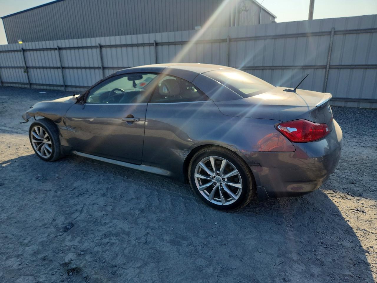 INFINITI G37 CONVERTIBLE 2011 — 3