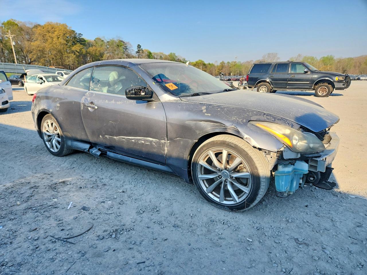 INFINITI G37 CONVERTIBLE 2011 — 5