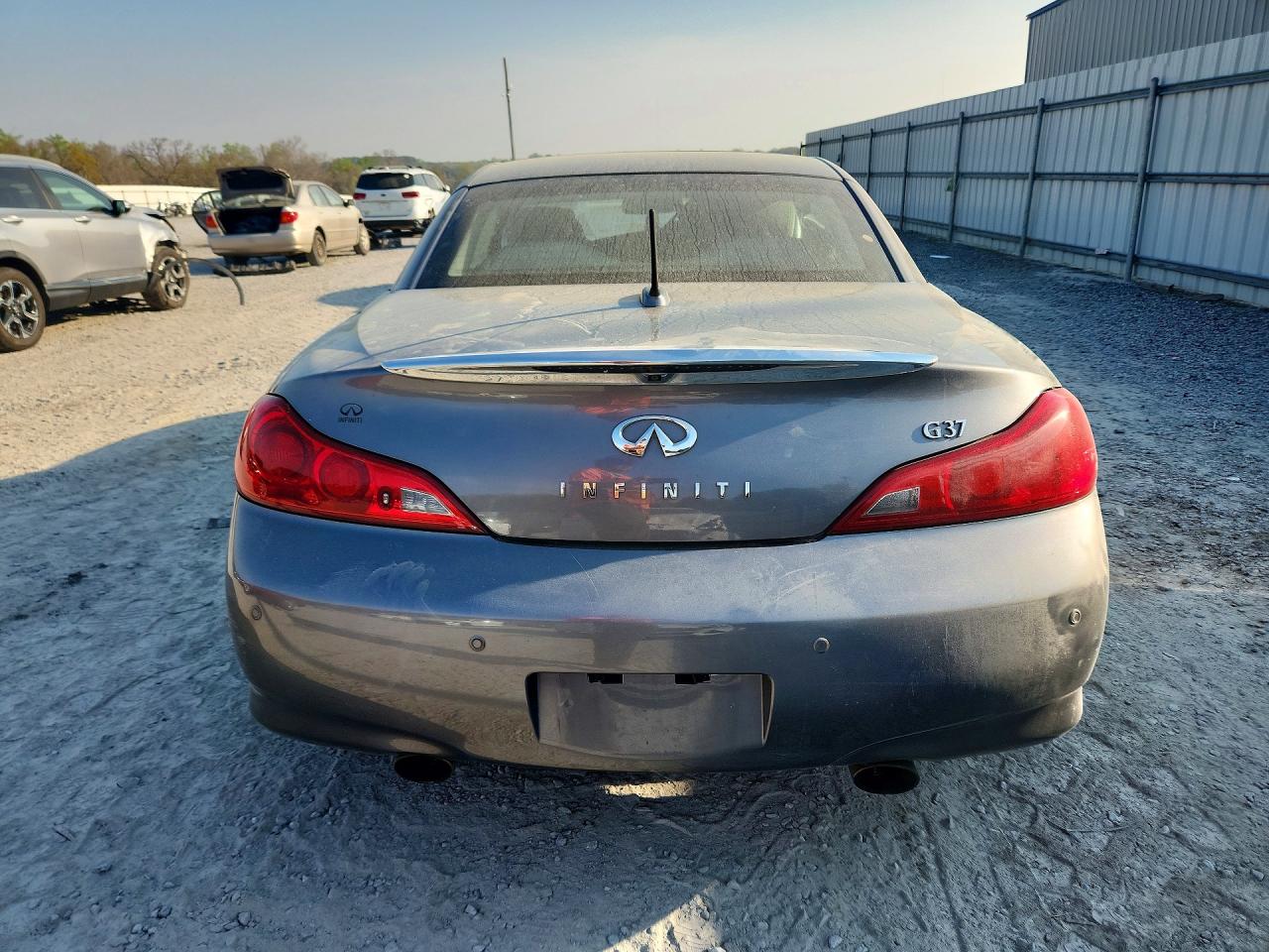 INFINITI G37 CONVERTIBLE 2011 — 7