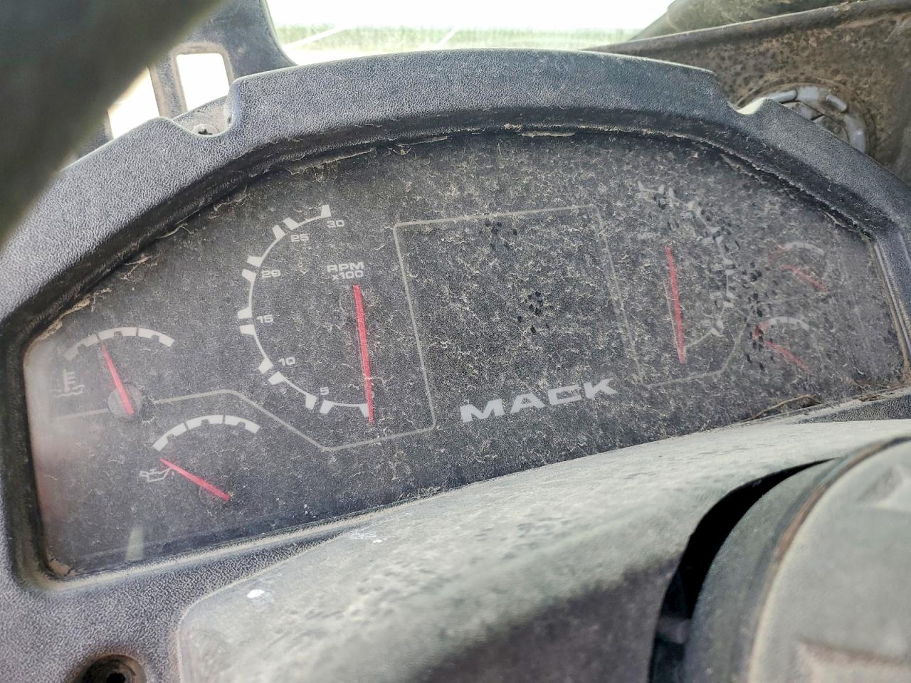 Mack Lr 2018 — 9