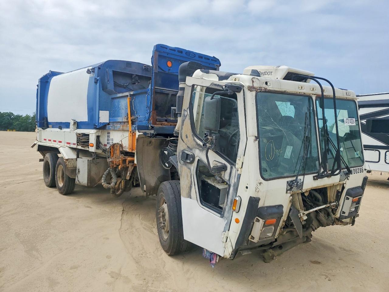 Mack Lr 2018 — 2