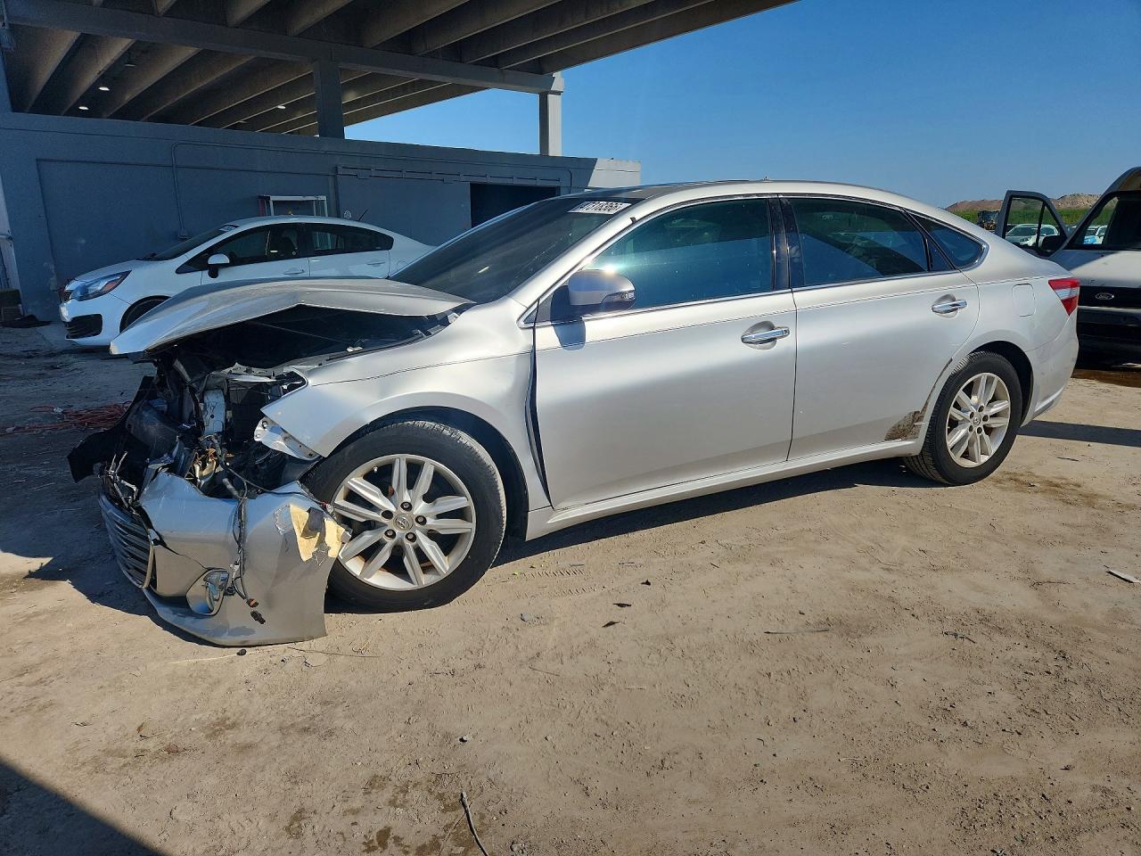 TOYOTA AVALON 2013 — 2