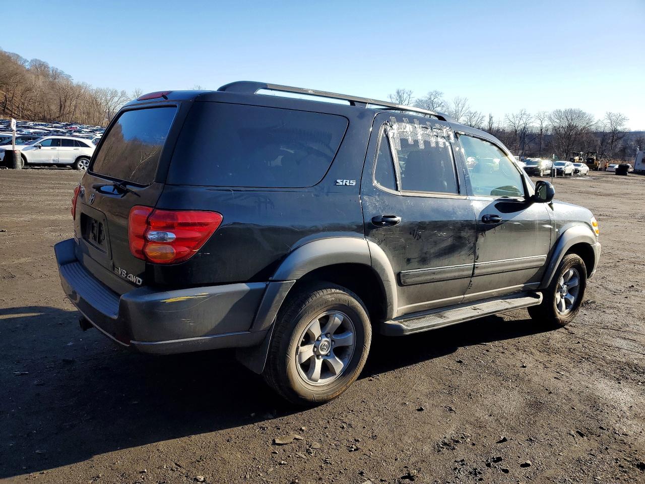 TOYOTA SEQUOIA 2003 — 4