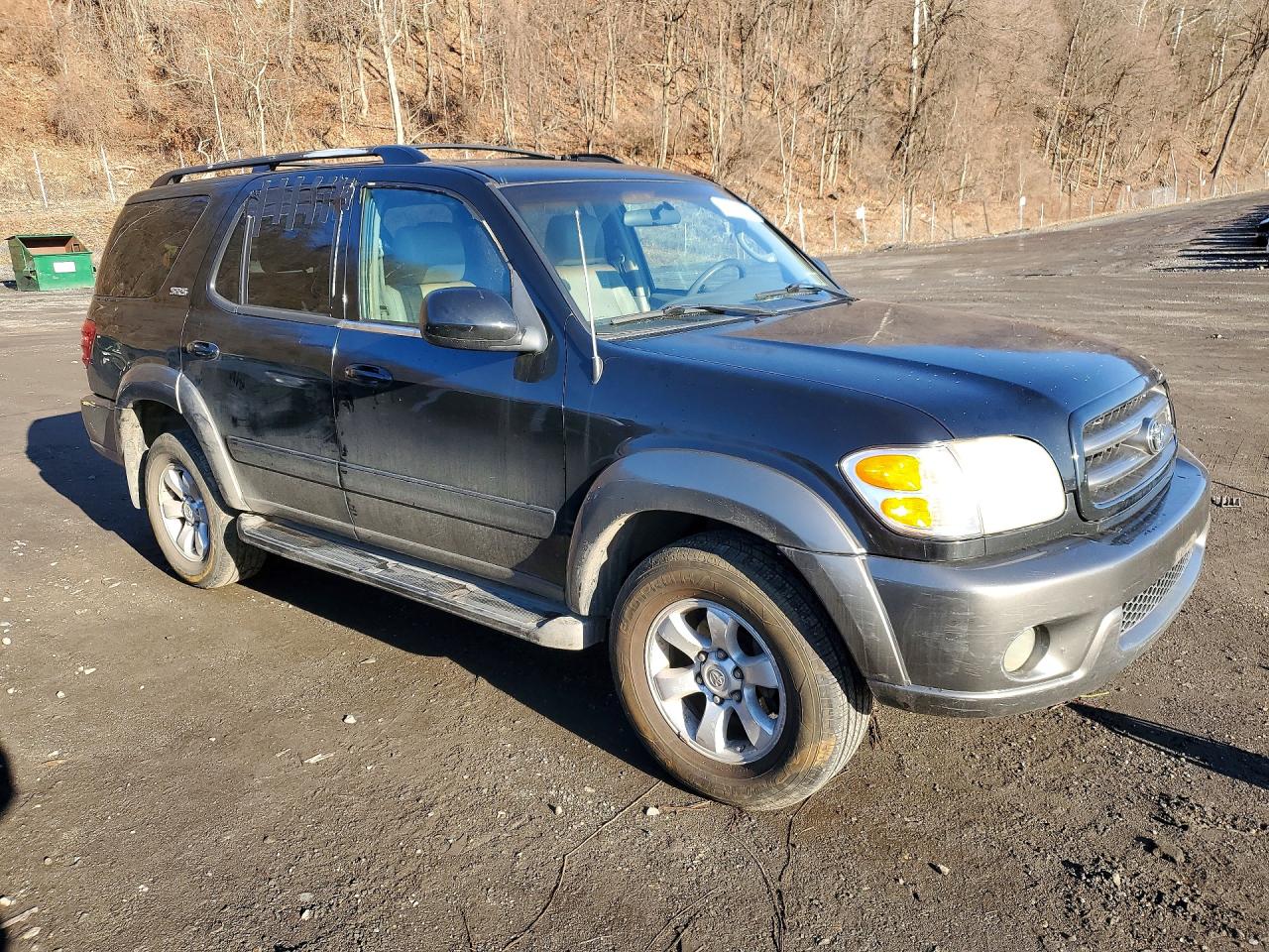 TOYOTA SEQUOIA 2003 — 5