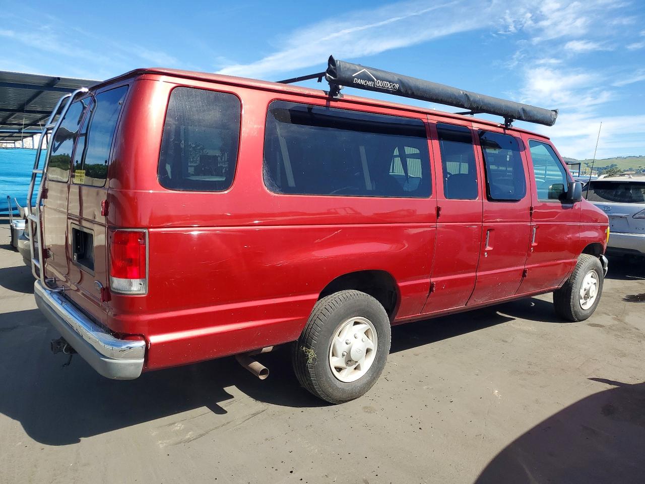 FORD ECONOLINE 2000 — 4