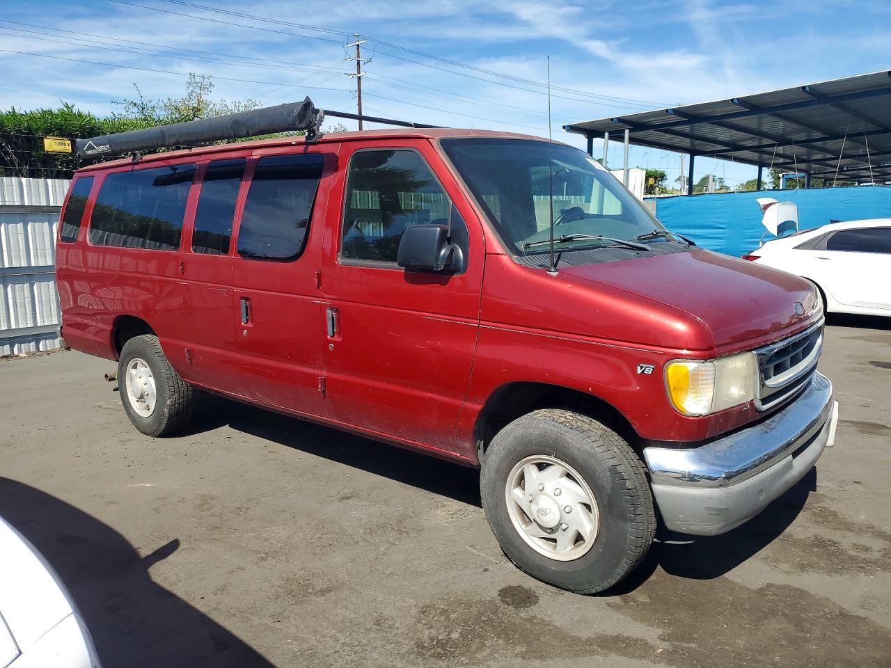 FORD ECONOLINE 2000 — 5